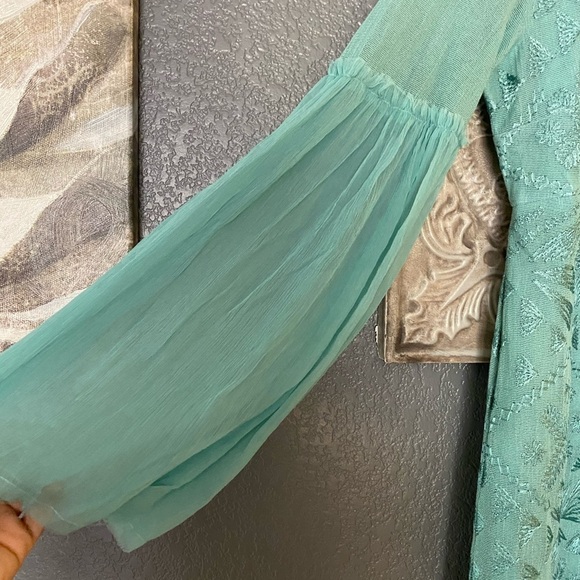 Free People Canton Embroidered Bishop Sleeves - Picture 7 of 10